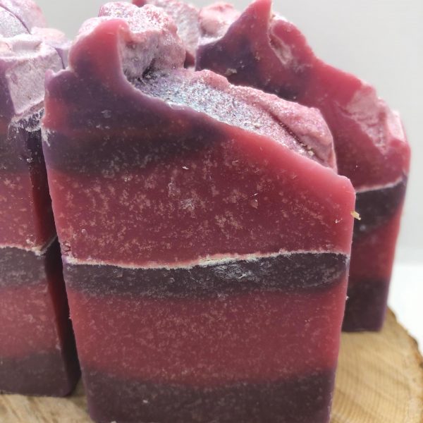 Savon_au_lait_Maternel_carré_couleur_odeur_fruité